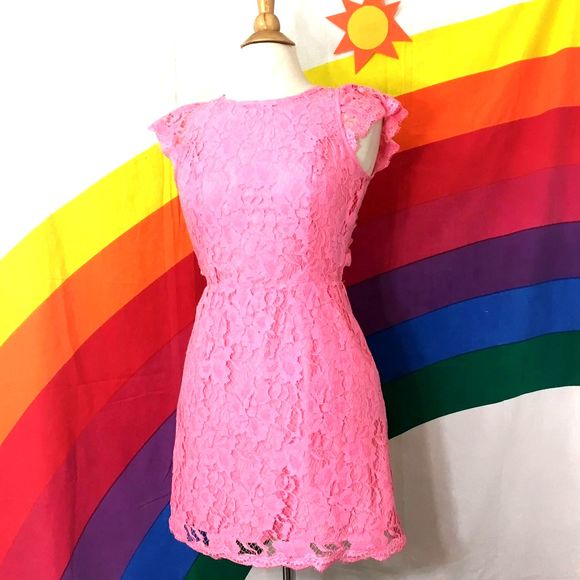 SIGNATURE 8 - Pink Lace Open Back Dress W/ POCKETS - Picture 1 of 8